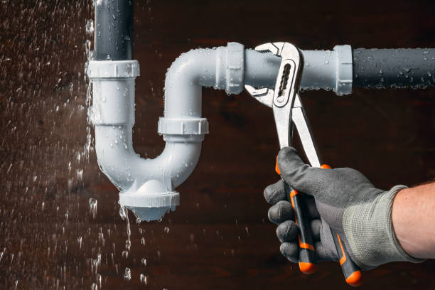 Professional Gas Line Repair technician working in Southport, NC